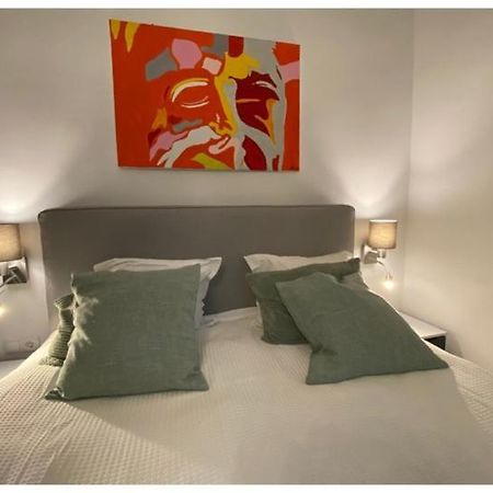Design Apartment In A Former Monastery Viena Exterior foto